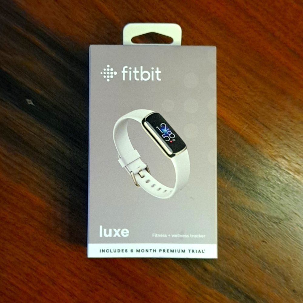 Fitbit Luxe, Cream